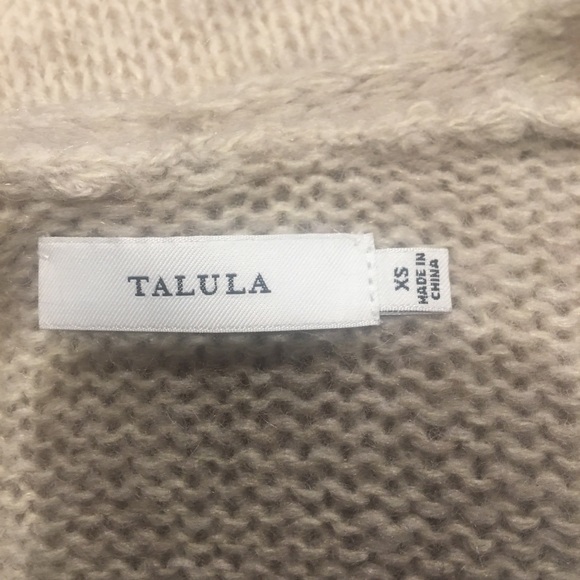 Aritzia Talula women’s cardigan sweater size XS - Picture 6 of 7
